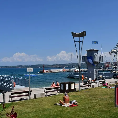 Martin * Capodistria